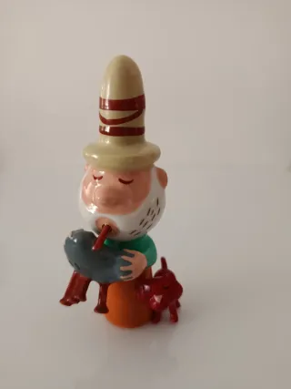 Figura Belén Alessi gaitero y gato