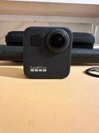 GoPro 360 con Palo Invisible