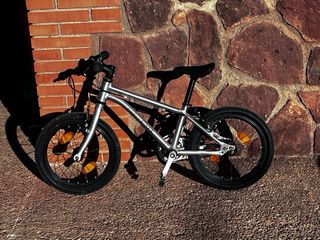 Bicicleta Early Rider 16 pulgadas plateada