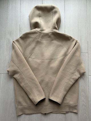 Chándal Nike Tech Fleece Beige.