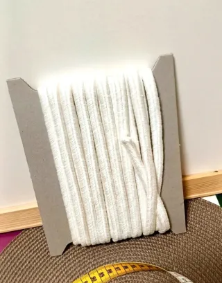 Passamaneria soutache bianca, 6 metri