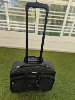 Maletín Nilox con ruedas