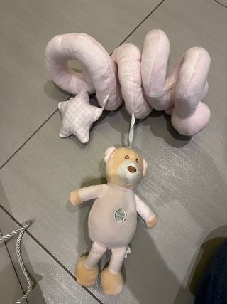 Gioco culla orsetto con musica