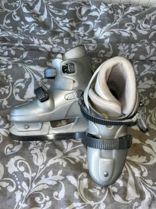 Patines de hielo plateados ajustables