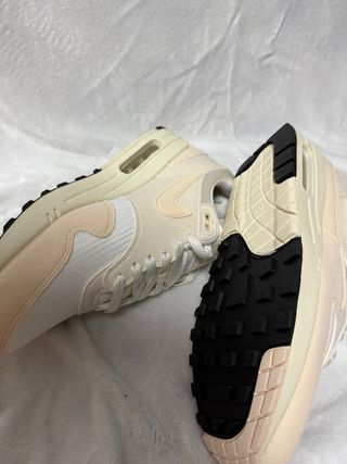 Nike Air Max Beige y blanco 43 nuevas