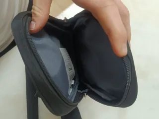 Riñonera Fila Negra y Roja Sin Usar