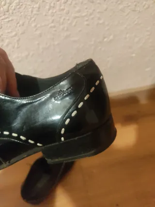 Zapatos negros de diseño