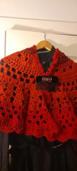 Traje casera mujer talla m/l rojo, negro, verde