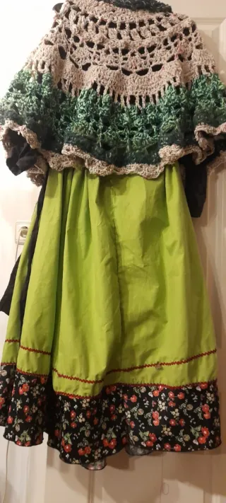 Traje casera mujer talla m/l rojo, negro, verde