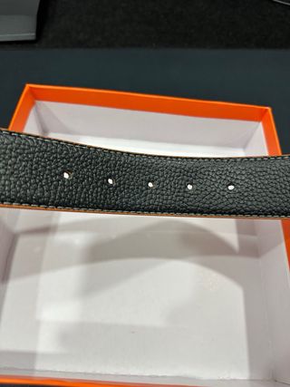 Cinturón Hermés Talla 115 cm Negro/Dorado