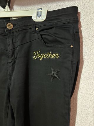 Pantalones negros con parches jeans talla M stradi