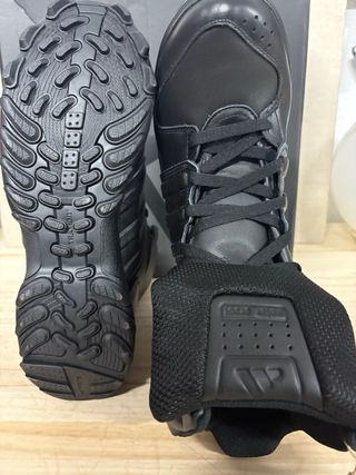 Botas talla 46 ADIDAS GSG 9.2. COD1