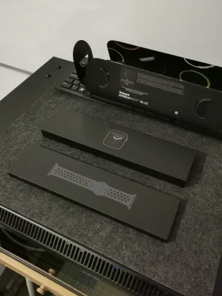 Caja Apple Watch Nike Negra