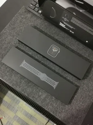 Caja Apple Watch Nike Negra