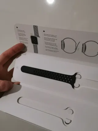 Caja Apple Watch Nike Negra