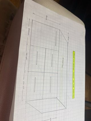 Muebles de cocina blancos y plateados