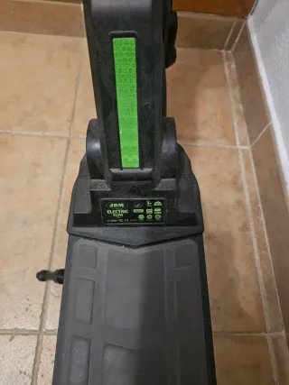 Patinete Eléctrico Negro