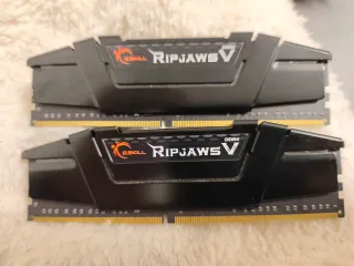 Memória RAM G.Skill DDR4 Ripjaws V 16 gig 8x2 cl16