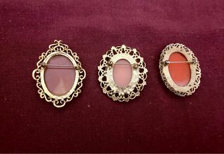 Broches Antigos Camafeu Dourados