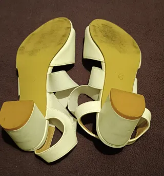 Sandalias blancas mujer