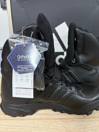 Botas talla 46 2/3 ADIDAS GSG 9.2. COD1