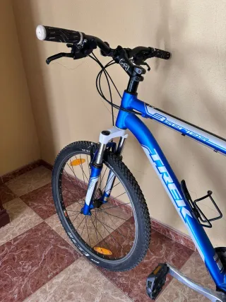 Bicicleta da Montagna Trek Blu Grande
