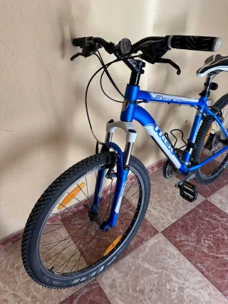 Bicicleta da Montagna Trek Blu Grande