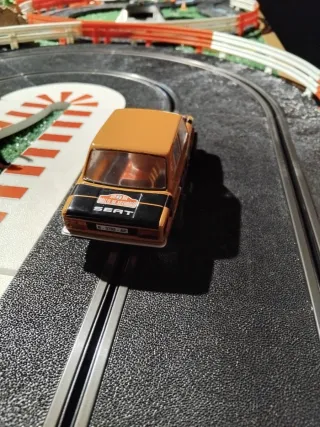 Coche Scalextric SEAT Naranja Rally