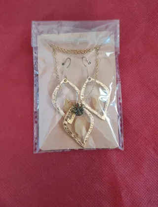Set Collana e Orecchini Fatti a Mano Foglie