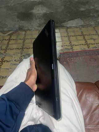 Portátil Lenovo ThinkPad Negro