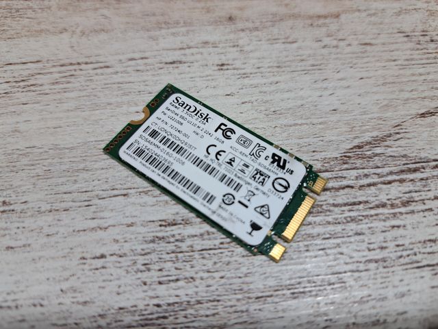 SSD Sandisk U110 16GB (SATA)