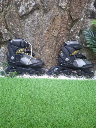 Patines en Línea Negros y Grises