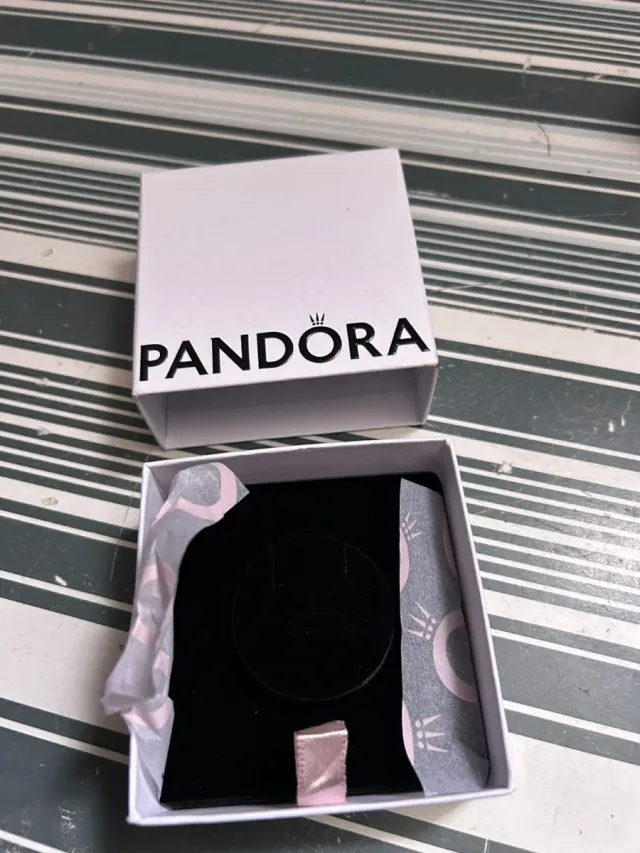 Lote 2 cajas y bolsa de regalo Pandora