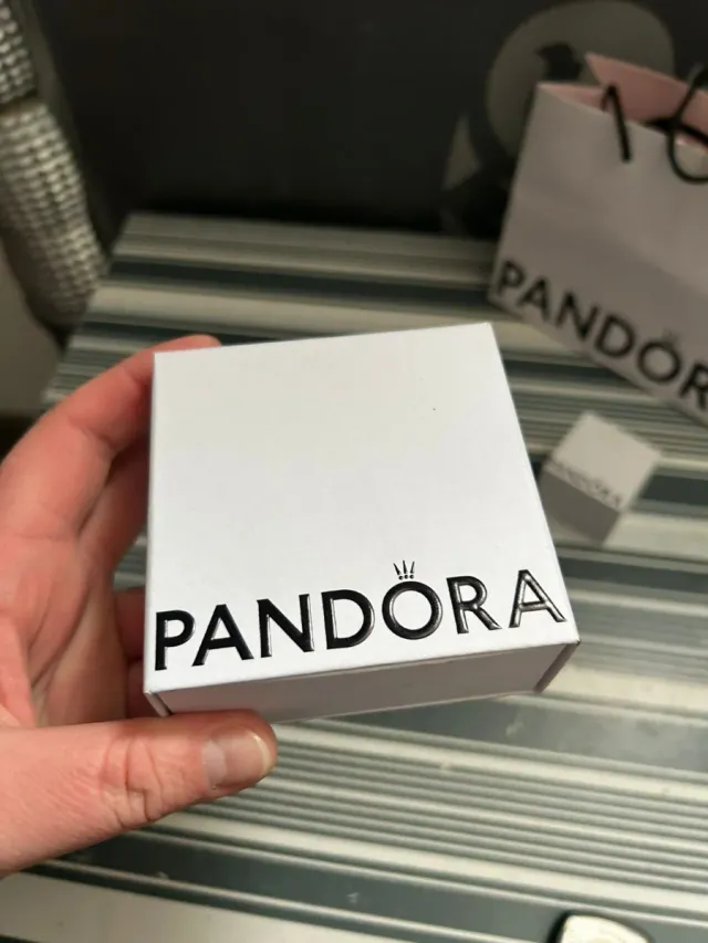 Lote 2 cajas y bolsa de regalo Pandora