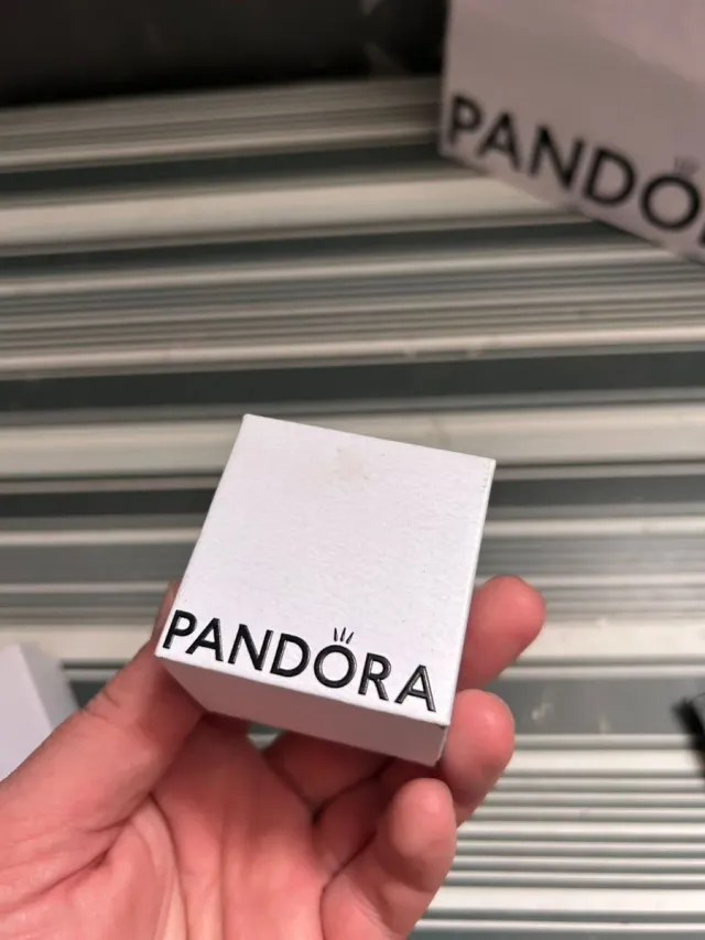 Lote 2 cajas y bolsa de regalo Pandora