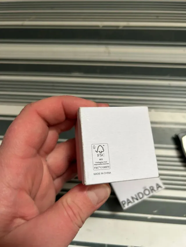 Lote 2 cajas y bolsa de regalo Pandora