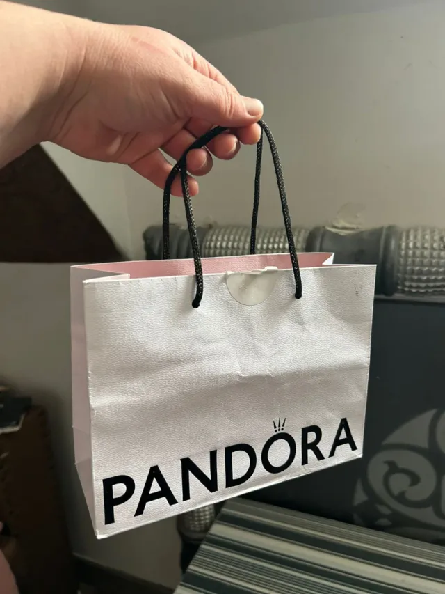 Lote 2 cajas y bolsa de regalo Pandora