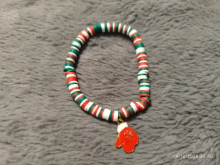 Pulseras Navideñas Hechas a Mano