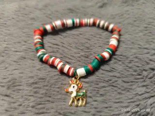 Pulseras Navideñas Hechas a Mano