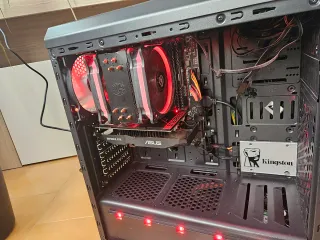 Ordenador Gaming MSI Negro y Rojo
