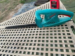 Motosierra y cortasetos Bosch