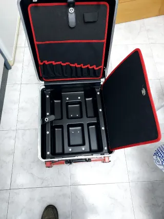 Maletín de herramientas para técnico con caballe