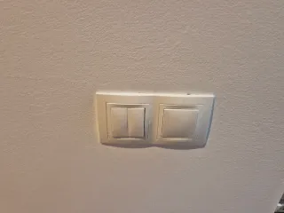 Lote enchufes e interruptores