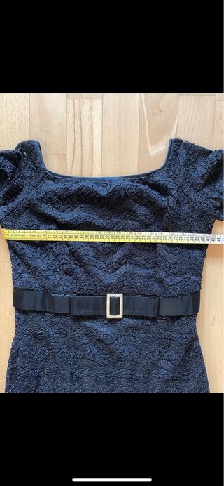 Vestido negro encaje