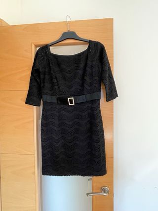 Vestido negro encaje