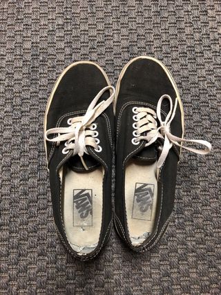 Lote Zapatillas Vans Negras y Blancas