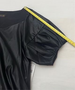 Blusa Negra Raso, Zara