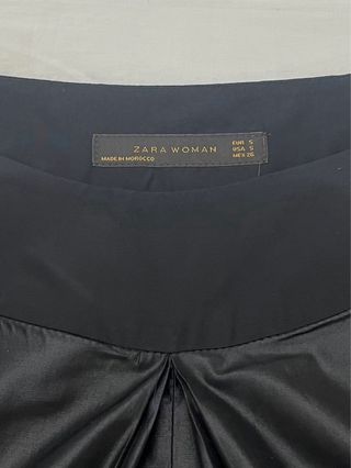 Blusa Negra Raso, Zara