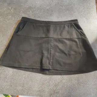 Minifalda negra Lefties