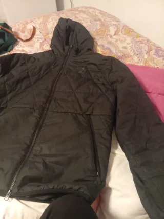 Chaqueta Jordan Negra con Capucha